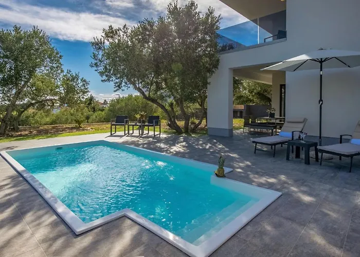 Vila Karla With Pool&sea View By Guide *