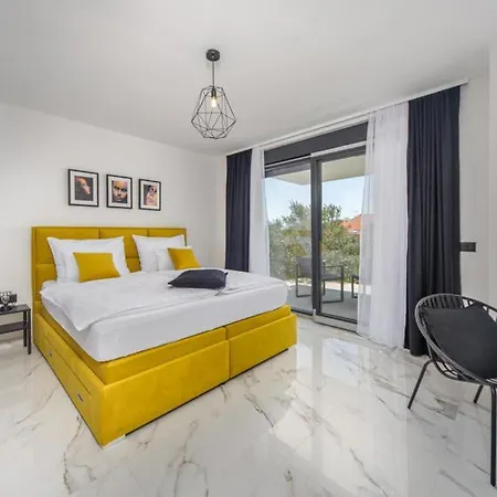 Villa Karla With Pool&sea View By Guide Banjol