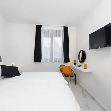 Karla With Pool&sea View By Guide *