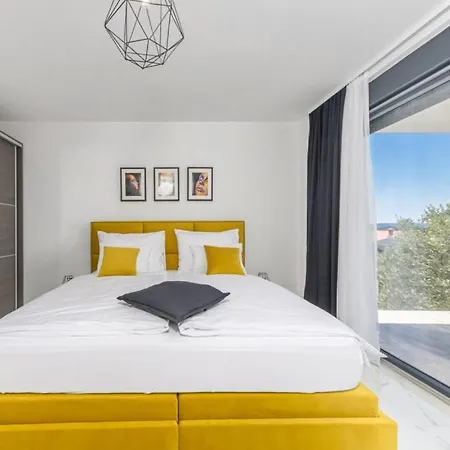 Villa Karla With Pool&sea View By Guide