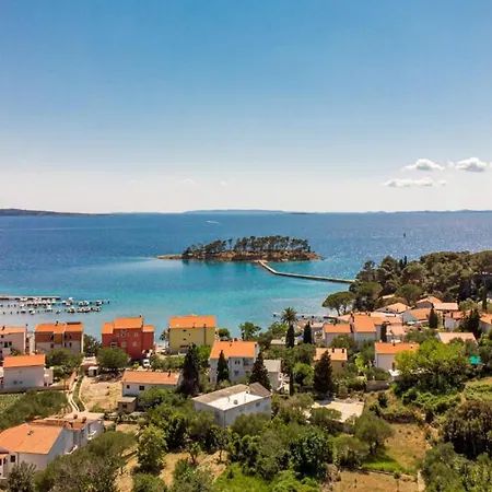 Karla With Pool&sea View By Guide Villa Banjol