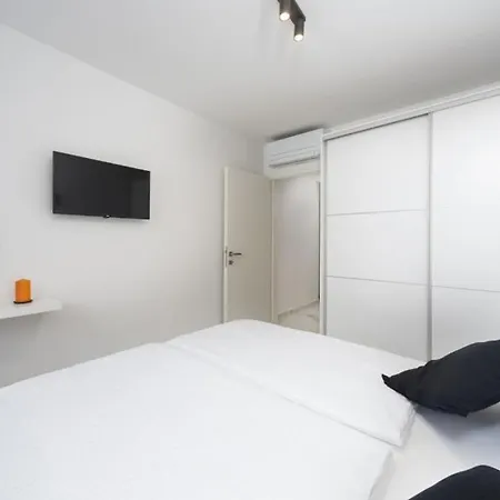 Karla With Pool&sea View By Guide Villa *