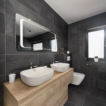 Villa Karla With Pool&sea View By Guide