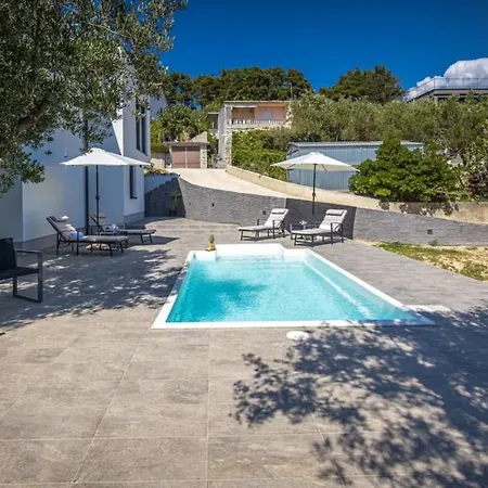 Villa Karla With Pool&sea View By Guide *