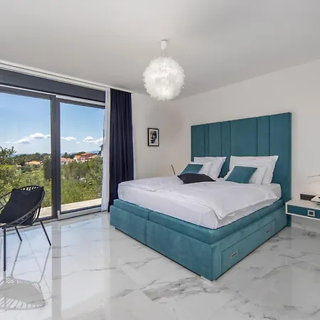 Karla With Pool&sea View By Guide Vila